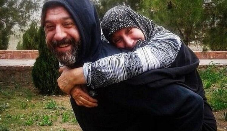واکنش خواهر علی انصاریان به ادعای مادرش در مورد کلاهبرداری او