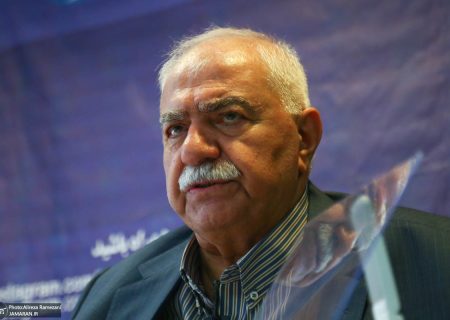 اقتصاد و صنعت را رها کرده‌ایم / دوران طلایی اقتصادی برای توسعه صنعتی ایران کوتاه بود و از دست رفت / تحریم‌ها دمل ۱۲۵ساله اقتصاد ایران را متورم کرد و جنگ ۱۲روزه آن را ترکاند