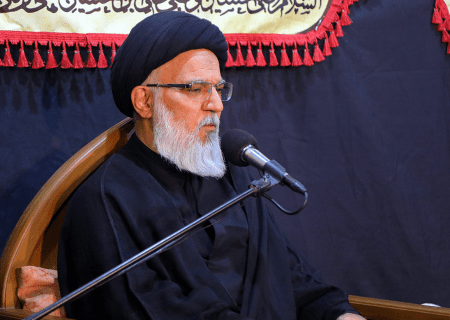 خانم را از صبح تا بعدازظهر در مترو‌های تهران می‌دوانیم، بعد وقتی روسری عقب برود دادمان در می‌آید! + فیلم