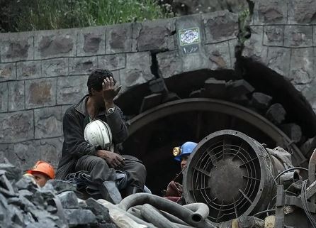 سنگ تمام پزشکیان برای خانواده‌های معدنچیان جان‌باخته طبس / سخنگوی دولت: هم به آنها خانه می دهیم، هم دیون و تسهیلات بانکی درگذشتگان مشمول بخشودگی می شود