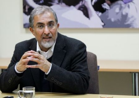 برای جبران کسری بودجه، کالاها با قیمتهای بالا به مردم عرضه می شوند / چه کسی می تواند باور کند 20 میلیون لیتر قاچاق، سازمان یافته نباشد؟