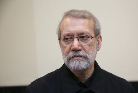 اهانت مسئولان فرودگاه بیروت به علی لاریجانی