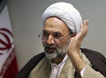 اگر قانون حجاب نباشد، زنان عریان می شوند! / هر کسی به یک چیزی حساس است، ما هم به حجاب زن ها حساسیم!