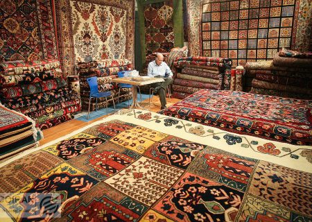 کوچ قالیبافان از حرفه خود / فرش دستباف ایرانی به خاطره ها می پیوندد؟ / بهرامی: مردم ترجیح می‌دهند هزینه کمتری کنند و فرش ماشینی بخرند