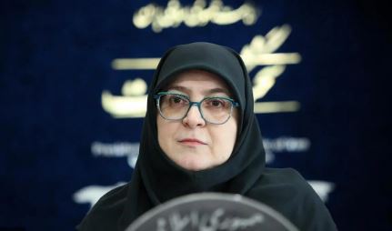 قشقرق دانشجویان علامه وسط سخنرانی فاطمه مهاجرانی! + فیلم