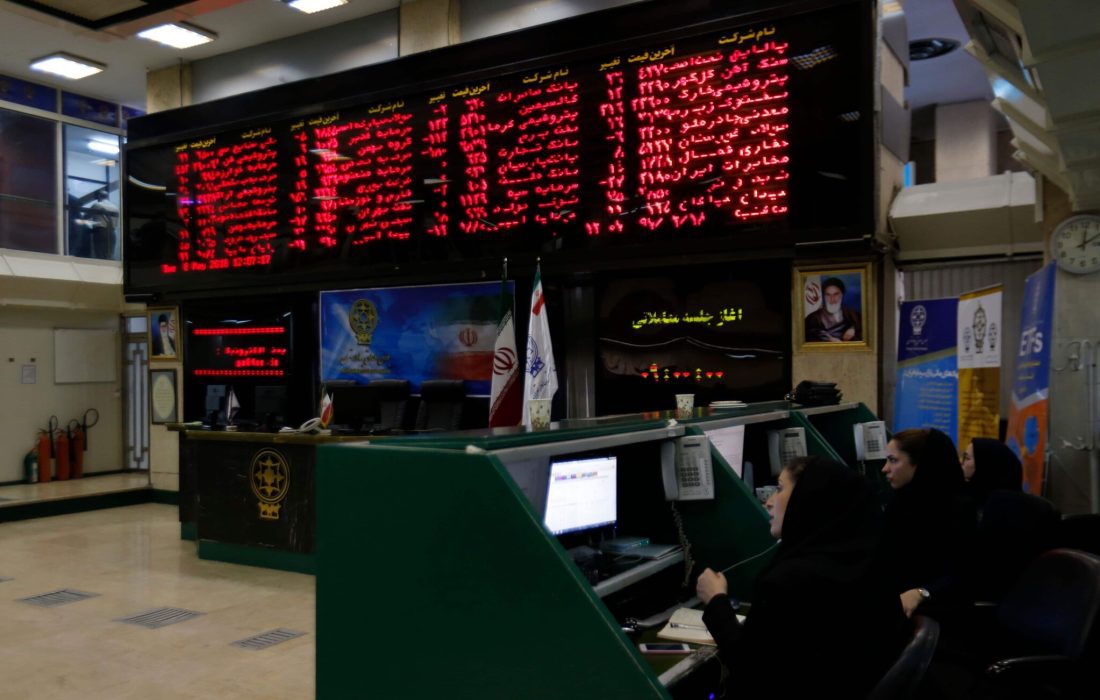 بورس آنقدری که از نمایندگان مجلس خودمان می‌ترسد از ترامپ نمی‌ترسد!