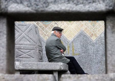 ایرانی ها با شتاب به سمت پیرشدن می روند / تا 1430 رکورد سالمندی را می زنیم!