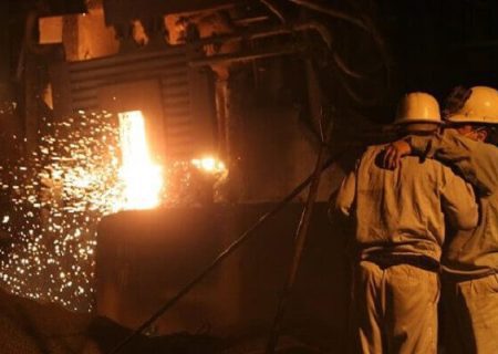 صنعت فولاد در لبه پرتگاه / صادرات فولاد زیان‌ده شد