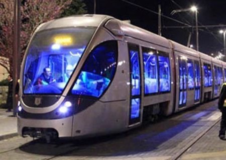 تست شبانه ترامواهای برقی در خیابان های پایتخت