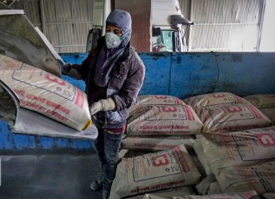 افشاگری انجمن تولیدکنندگان سیمان از نابودی ۱۳ تن سیمان ایرانی!