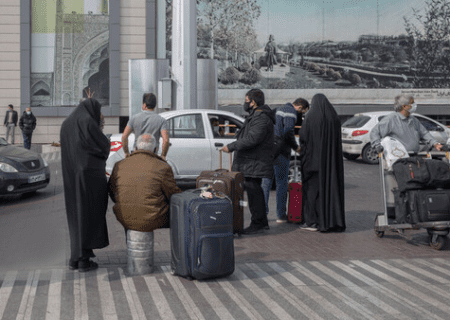 تفریح و سفر برای ایرانی ها تبدیل به آرزو شد! / ۷۵ درصد از خانوارهای ایرانی قادر به سفر رفتن نیستند