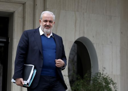 خودتان باید نیروگاه بسازید و برق مملکت را تامین کنید!