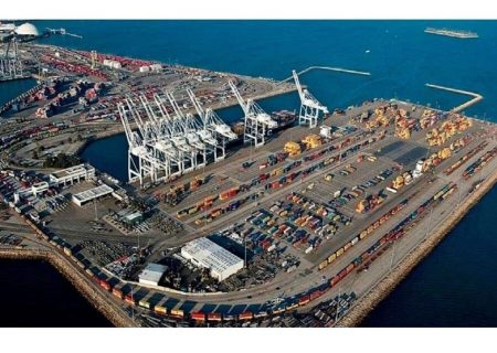 هندی‌ها اصلا به بندر چابهار نیامده‌اند که بخواهند بروند! / تا چینی ها در بندر گوادر پاکستان هستند، نمی خواهند بندر چابهار کار کند