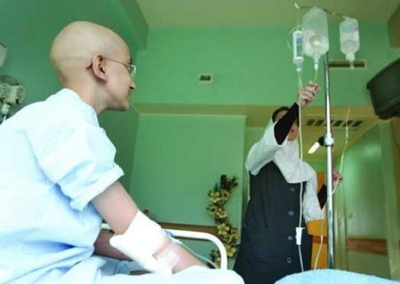 روزگار تلخ بیماران سرطانی / کمبود و گرانی دارو رنج بیماران خاص را دوچندان کرده است