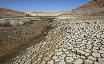 سدهای ایران یکی یکی به گِل می نشینند / مردم مراقب بی آبی باشند