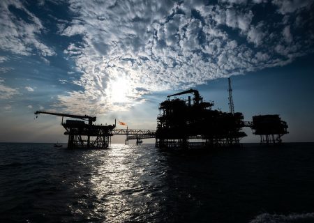 چشم بادامی ها یارانه نفتی ایران را می‌بلعند؟