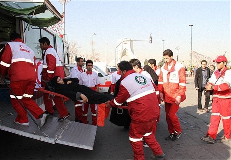 امدادگران هلال احمر، ناجیان بی‌مزد؟ / خالدی: فقط کارمندان پشت میز نشین ما حقوق می گیرند و بقیه داوطلبانه کار می کنند