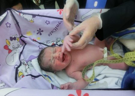 بحران ناباروری بیخ گوش ایران / آژیر خطر کاهش جمعیت به صدا درآمد