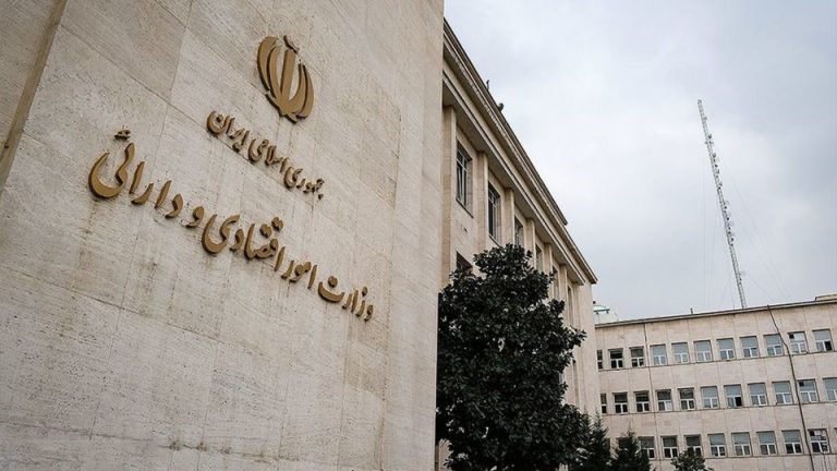 وزیر اقتصاد جدید به احتمال زیاد این فرد است