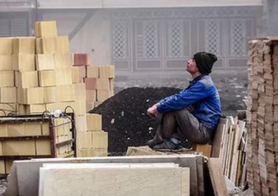 رویای ناکامِ «درمان رایگان» / کارگران و بازنشستگان باید قید دارو و درمان را بزنند؟!