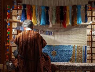 قالی ایرانی در تاروپود وعده‌ها گیر افتاد