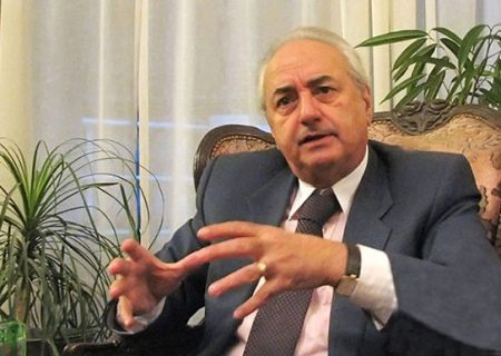 چین بیشتر در عراق و عربستان سرمایه گذاری می کند و ایران را کنار زده / بهتر است اورانیوم ما را خود آمریکا بخرد نه کشورهای دیگر