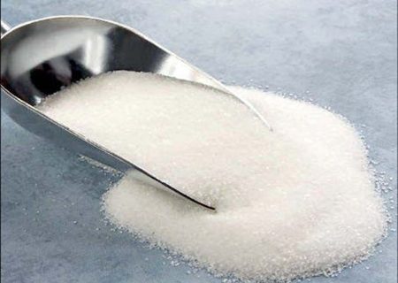 پشت پرده التهاب در بازار شکر / بهمنی: واردکنندگان، محموله‌های شکر را در کشتی و بندر نگه داشته‌اند