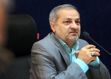 آقای وزیر! نه معلم، چوپان است نه دانش آموزان گوسفند که در این صورت اسم مدرسه هم باید چیز دیگری باشد