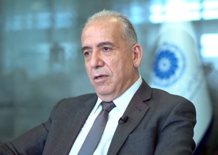 اگر کسی در این مملکت یارانه می‌دهد، دولت نیست بلکه مردم هستند که به مسئولان ناکارآمد سوبسید می‌دهند! / مردم ایران، مردم پر مصرفی نیستند