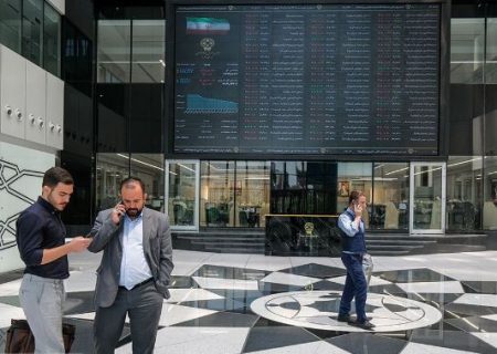 افت و خیز در بازار سرمایه / سرمایه‌گذاران در انتظار نشانه‌های سیاسی