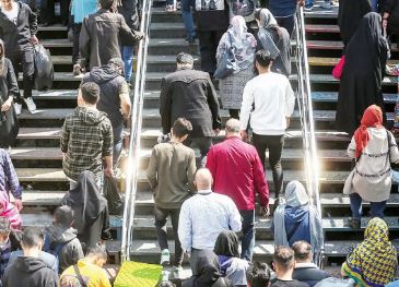 فروپاشی اقتصادی در کمین ایران / ۳ اقتصاددان برجسته کشور هشدار دادند