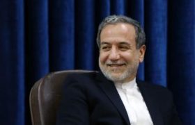 شوخی وزیر امور خارجه با مذاکرات ایران و آمریکا: فعلاً بزن بزن است!