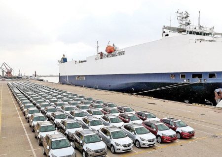 پاسکاری گمرک و سازمان توسعه تجارت بر سر واردات خودرو