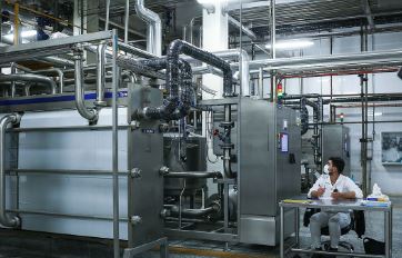 صنایع سرپا هستند / غذا به اندازه کافی هست