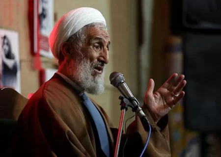 آقای کاظم صدیقی! به نماز جمعه نرو؛ حداقل فعلا!