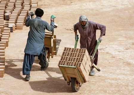 آمار عجیب از حضور اتباع افغان در بازار کار ایران / حسینی: این آمار در سطح جهانی نادر است