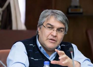 کجای دنیا یک وزیر نیرو اعلام می‌کند که خودتان بروید برق تامین کنید؟ / صنعت قطعه‌ در مدار توقف کامل قرار دارد / کسانی که ادعای خرید یکی از خودروسازی‌ها را داشتند، پول از کجا آورده‌اند؟