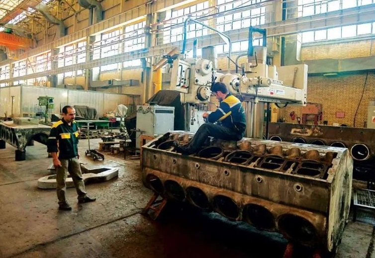 بانک‌ها رگ حیات صنعت خشکاندند / «تولید» در خفقان کمبود نقدینگی دست و پا می‌زند