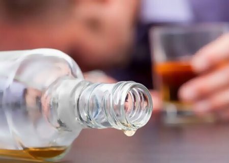 ایرانی ها الکل مصرف می کنند، خوب هم مصرف می کنند!