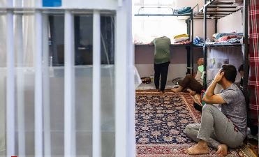 ترکش بی‌پایان بمباران اوین؛ شرایط نگهداری زندانیان خوب نیست / زندانیان: به داد ما برسید