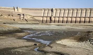 سدهای ایران یکی پس از دیگری در حال خشک شدن / ذخایر آبی ۱۲ سد مهم کشور زیر ۱۰ درصد!