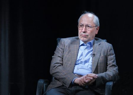 تاب‌آ‌وری اقتصادی جامعه قابل محاسبه نیست / مانع اصلی ترامپ نیست، خودمان هستیم + ویدئو