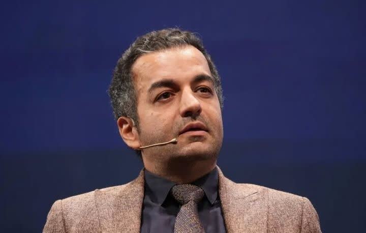 ما با یک «مثلث شر» طرفیم / هر آنچه از ۱۴۰۰ تا ۱۴۱۰ رخ می دهد، نوک کوه یخ مصیبت است / شرایط طوری می‌شود که دهه ۹۰ را یک «بهشت اقتصادی» ببینیم