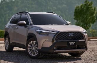 مقایسه قدرت خرید خودرو ایرانی‌ها با مردم جهان / سیاست‌های اقتصادی غلط با زندگی مردم چه کرد؟