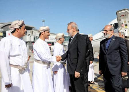 چرا به‌جای عراقچی، لاریجانی به مسقط رفت؟