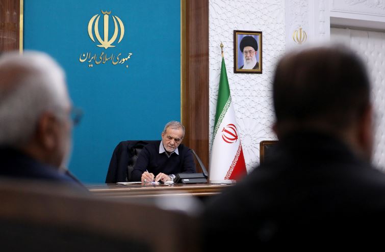 نشست اصناف با رئیس جمهور فرمایشی بود! / اسمم در لیست سیاه رفت