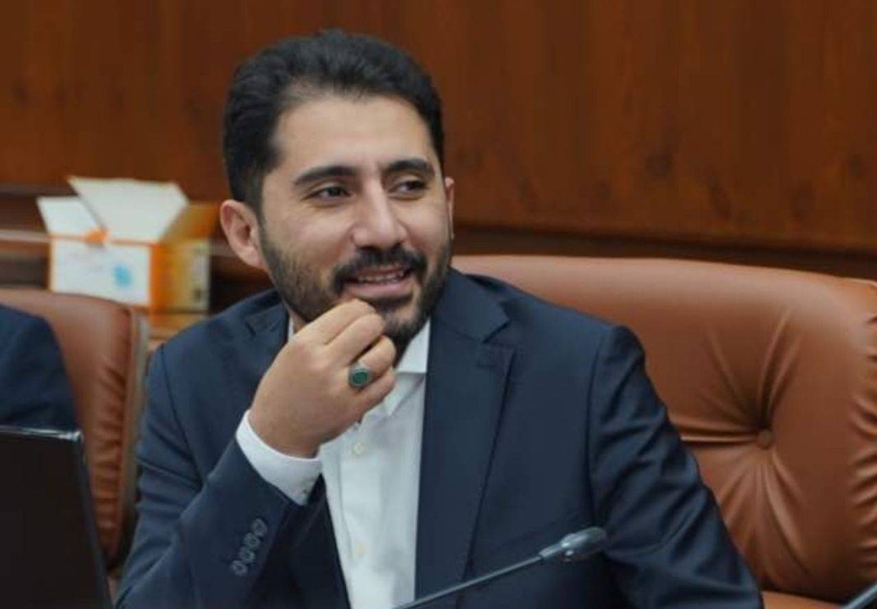 یوسف‌پور جوان و خوشفکر به مدیریت شرکت توسعه سرمایه گذاری منطقه آزاد اروند رسید